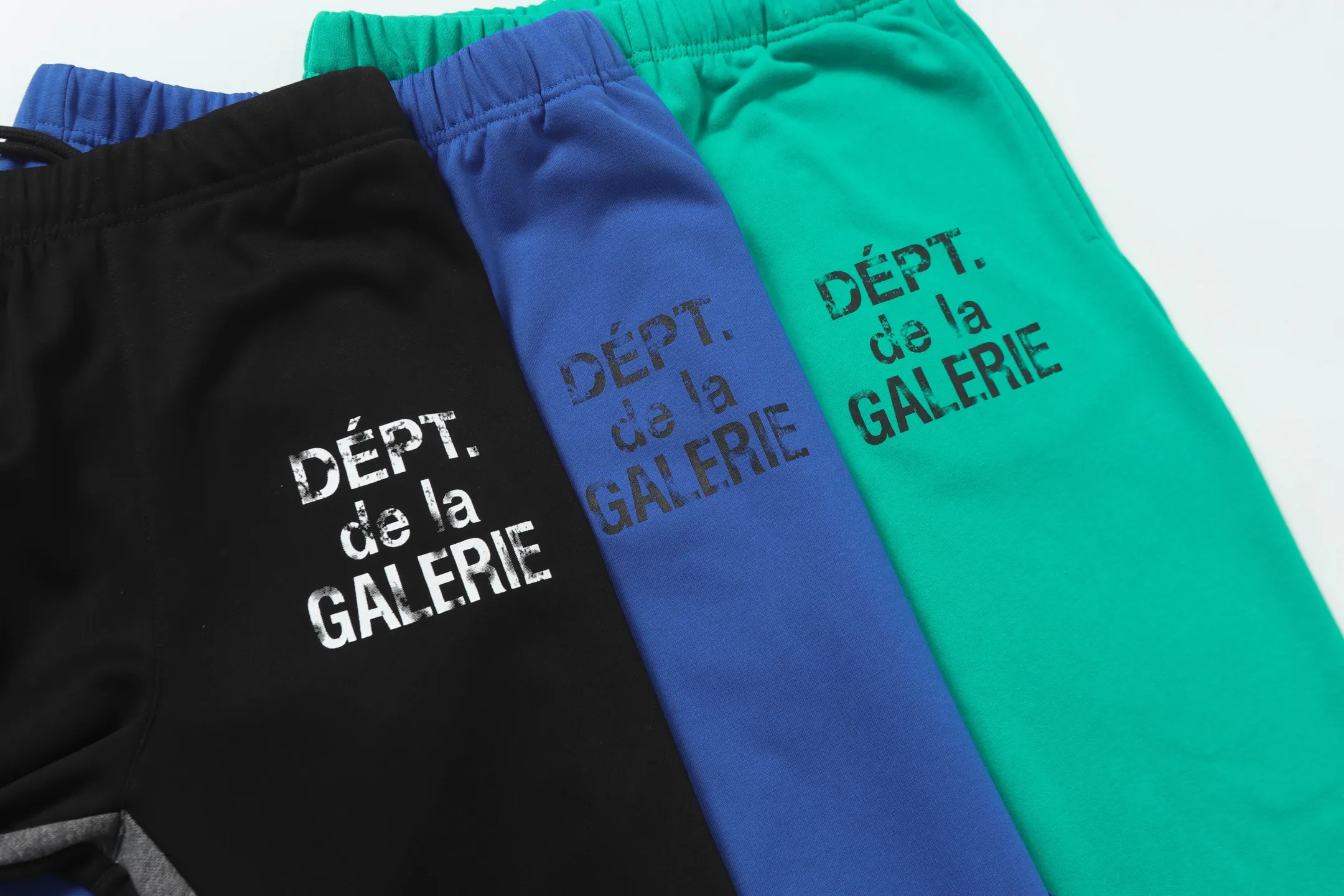 GALLERY. DEPT new trousers Style number: 275P190 Color: blue black green Size: S M L XL